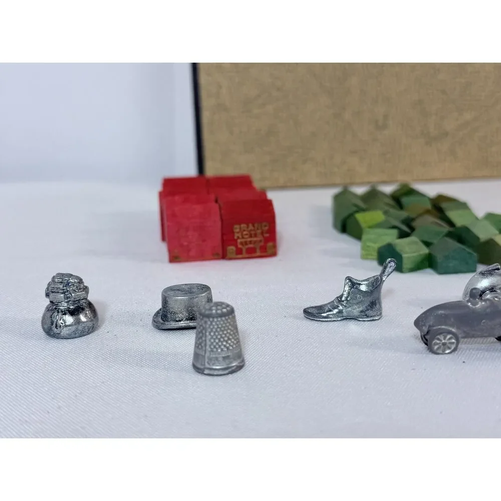 Hasbro vtg monopoly